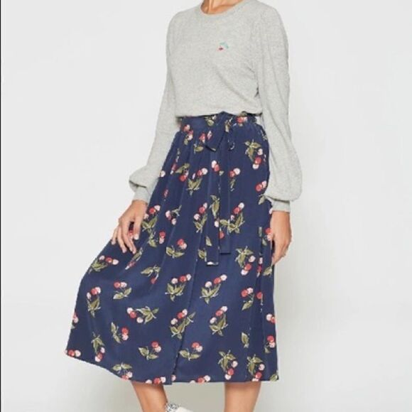 Joie | EUC Almudena Cherry Print Silk Wrap Skirt In Dark Navy Size Small - Picture 1 of 10